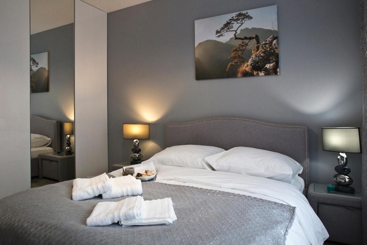 Goclaw P&O Serviced Apartments Warschau Buitenkant foto