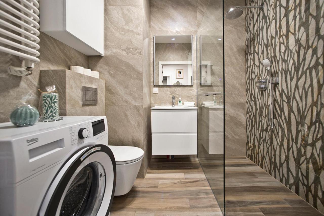 Goclaw P&O Serviced Apartments Warschau Buitenkant foto